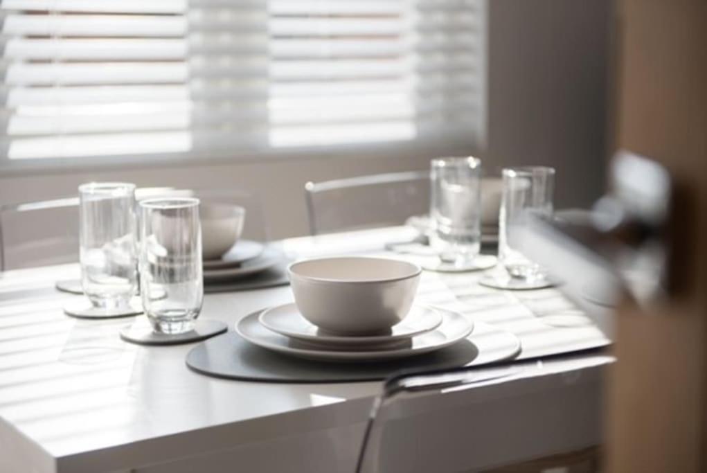 Beautiful, Spacious 1 Bed Flat Брентвуд Экстерьер фото